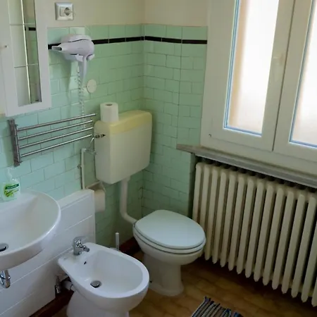 Reno Family House Rávena