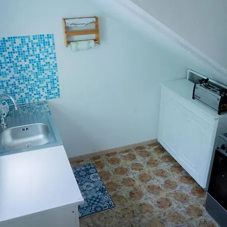 Reno Family House Апартаменты *