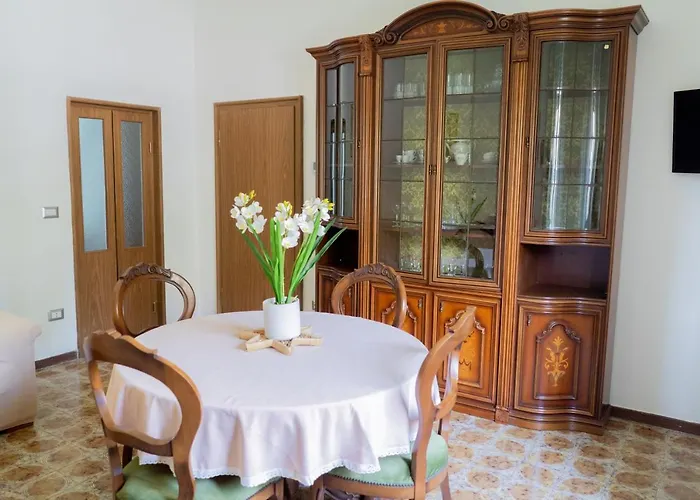 Reno Family House * 라벤나